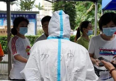 成都一隔离场所工作人员确诊(成都隔离墩厂家)