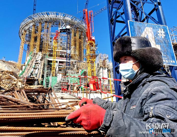 【第二年疫情将严峻，2012男子单人十米跳台】