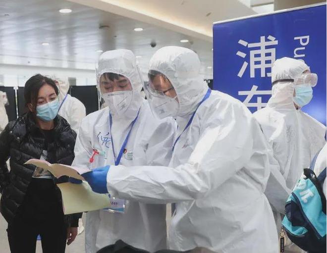 【上海新增本土确诊9例无症状130例，上海昨日新增确诊】
